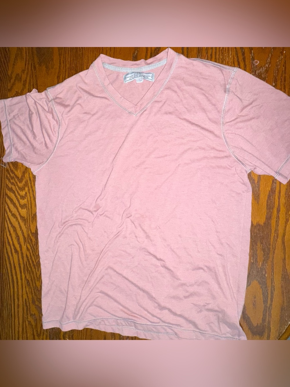 PD&C Men’s Medium Pink V-Neck Athletic Stretch Short Sleeve Shirt
